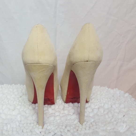 Alba Faux Suede Heels Pumps Cream Tan SZ 7.5 - Picture 4 of 6